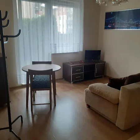 Apartmán Sloneczny Z Malym Ogrodkiem *