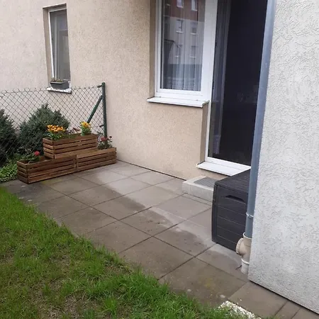 Sloneczny Z Malym Ogrodkiem Apartamento