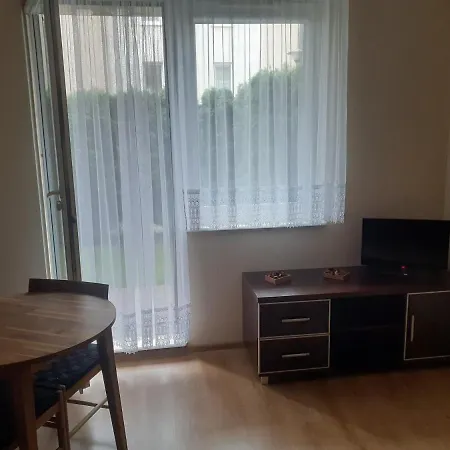 Sloneczny Z Malym Ogrodkiem *